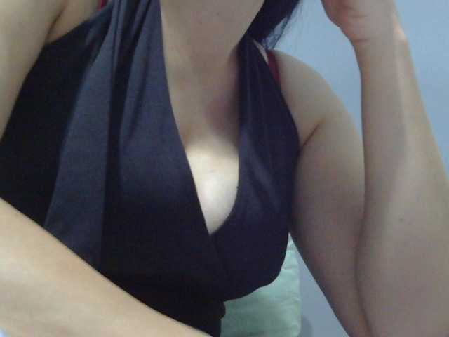 Demet14 live cam