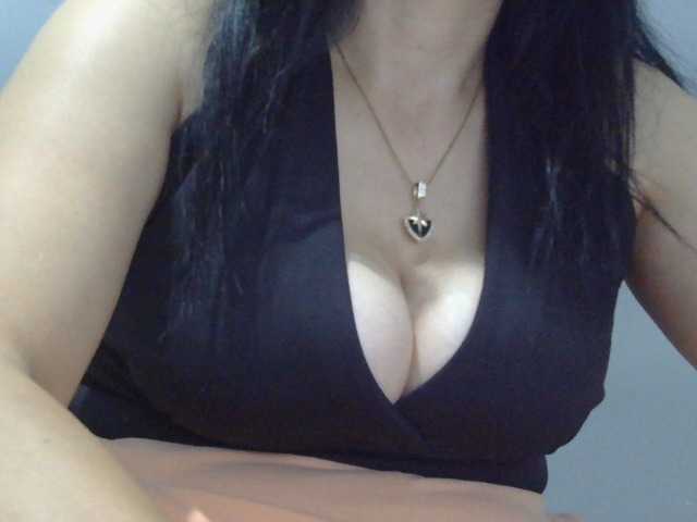 Demet14 live cam on BongaCams