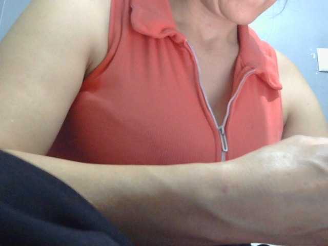 Demet14 live cam on BongaCams