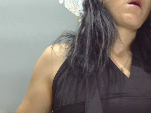 Demet14 live cam on BongaCams