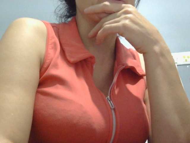 Demet14 live cam on BongaCams