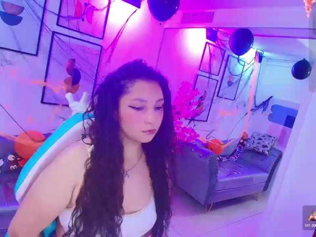 PaoCurly live cam on BongaCams