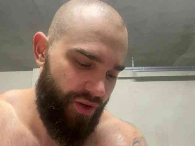 ChrisBlade Live Webcam on BongaCams