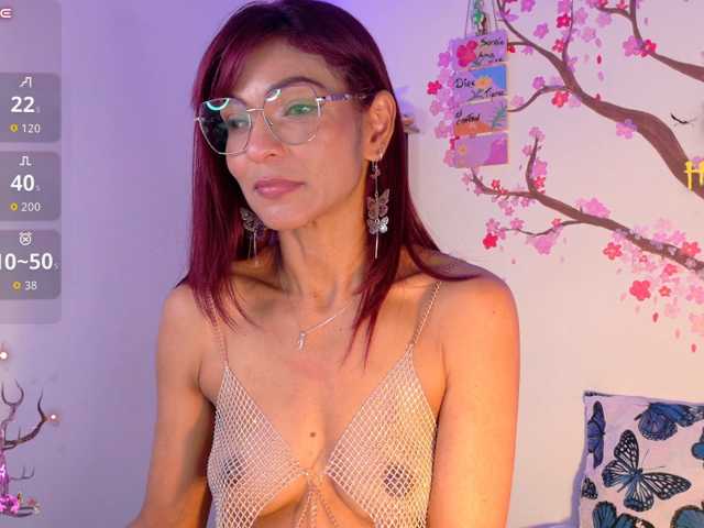 hannapetit live cam on BongaCams