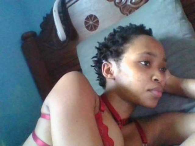 cocoB1 live cam on BongaCams