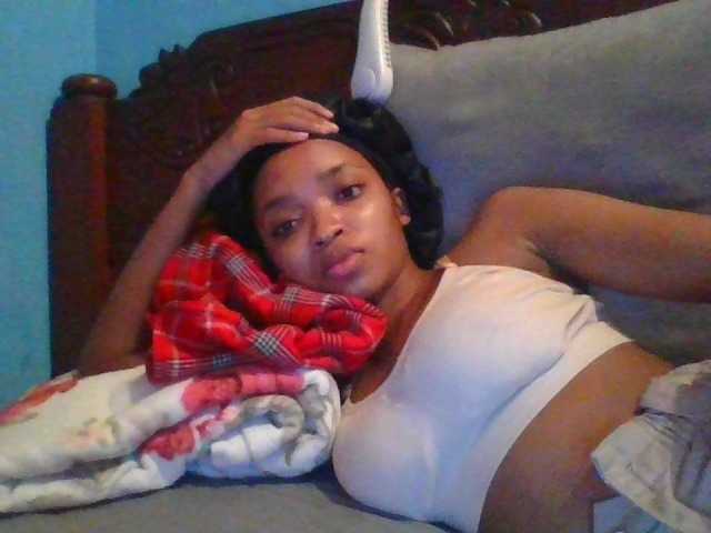 cocoB1 live cam on BongaCams