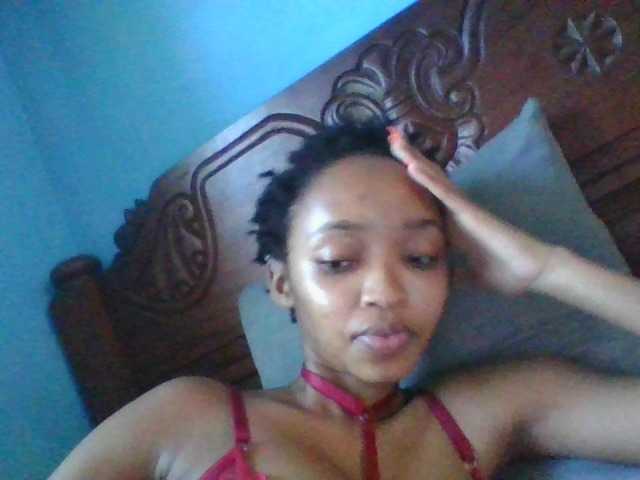 cocoB1 live cam on BongaCams