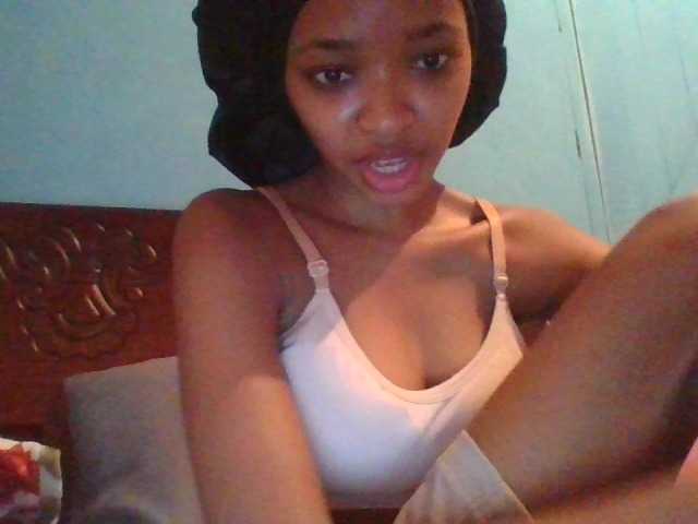 cocoB1 live cam on BongaCams