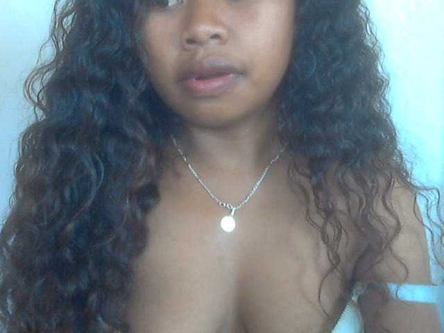 Prislah live cam on BongaCams