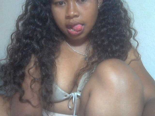 Prislah live cam on BongaCams
