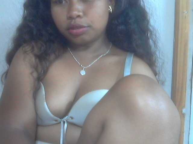 Prislah live cam on BongaCams