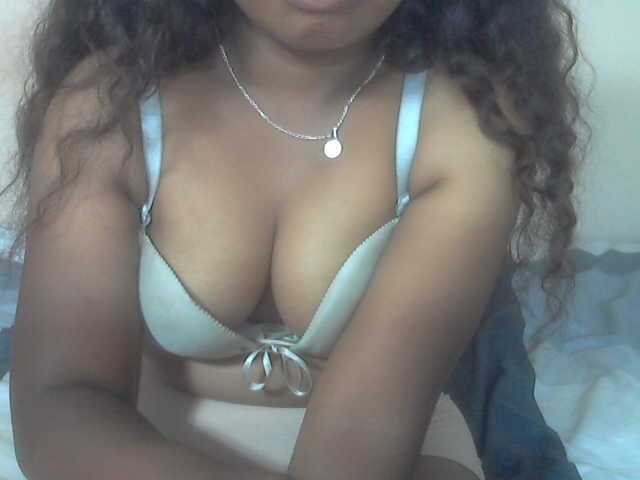 Prislah live cam on BongaCams