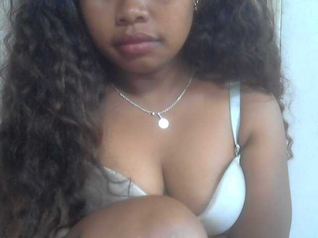 Prislah live cam on BongaCams