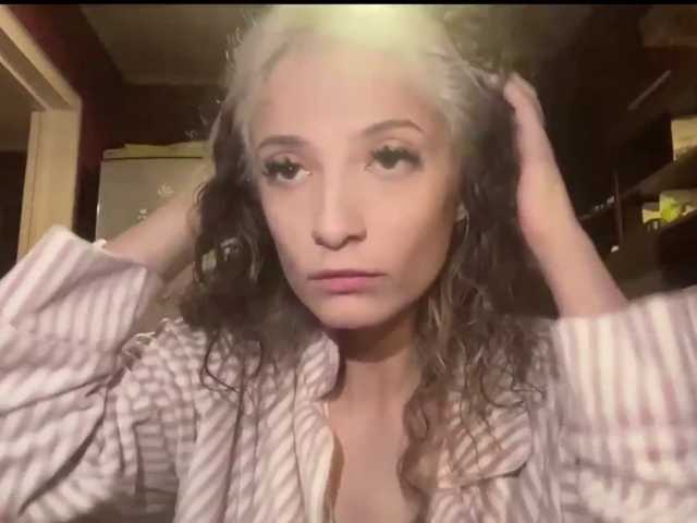 AgathaEro live cam on BongaCams