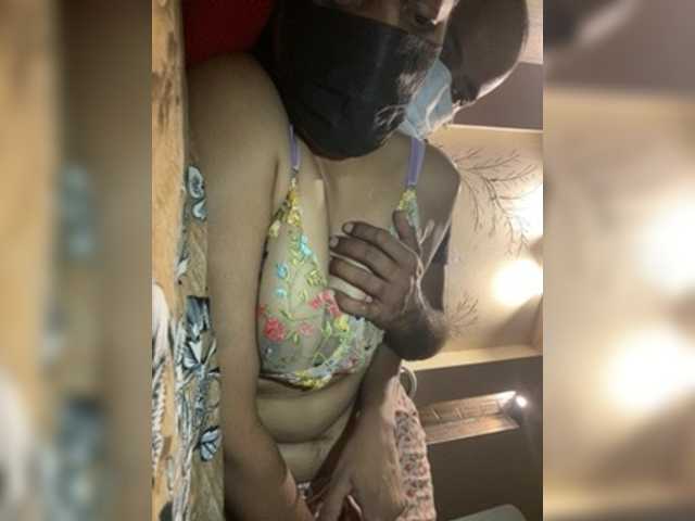 Lovers1277 live cam on BongaCams