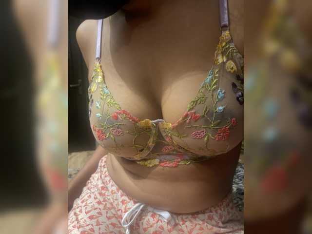 Lovers1277 live cam on BongaCams