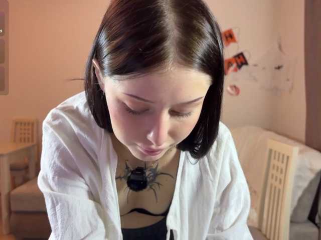 AmeliyaMuse live cam on BongaCams
