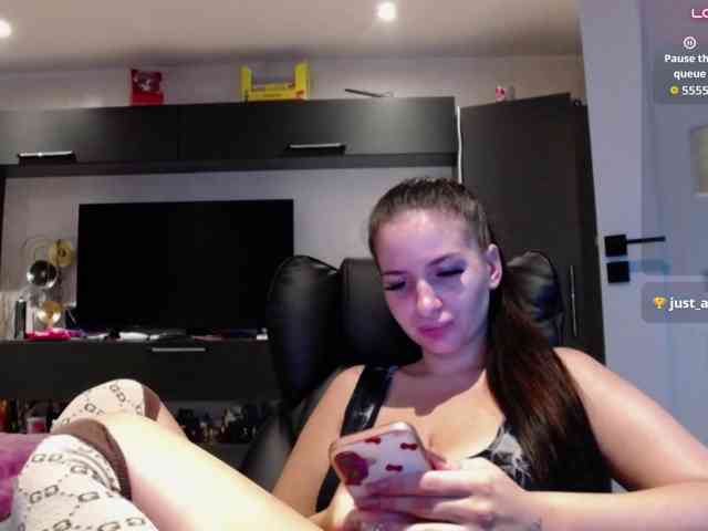 ZoeyDesiree
