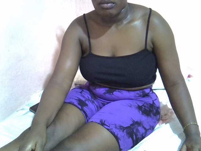 Cutiepie101 live cam on BongaCams