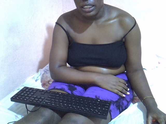 Cutiepie101 live cam on BongaCams