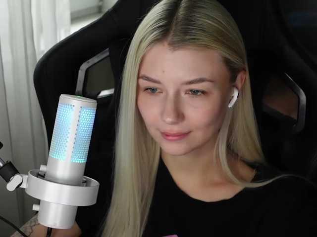 cetirizine live cam on BongaCams