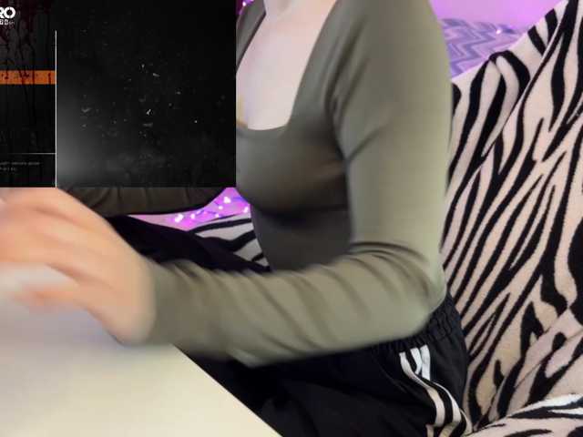 Kirov-Reporting live cam on BongaCams