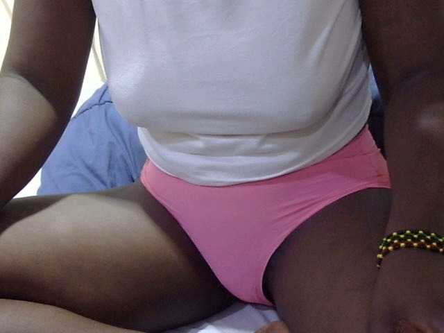 PetiteG live cam on BongaCams