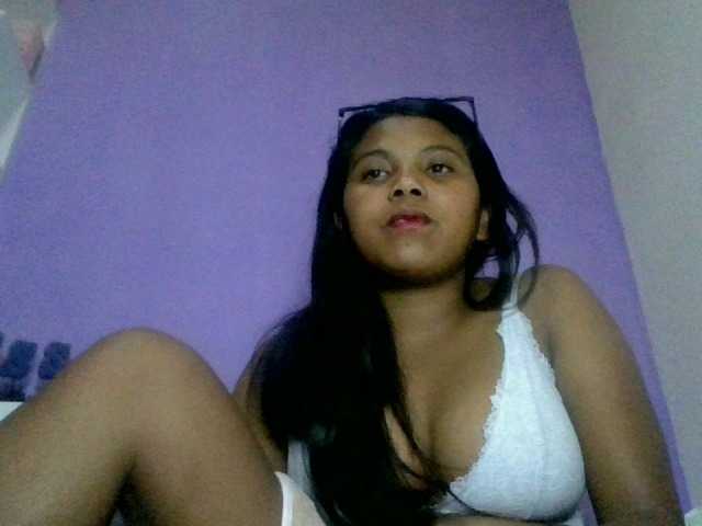 Nantia01 live cam on BongaCams