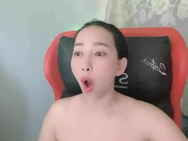 Cherryhot69 live cam on BongaCams