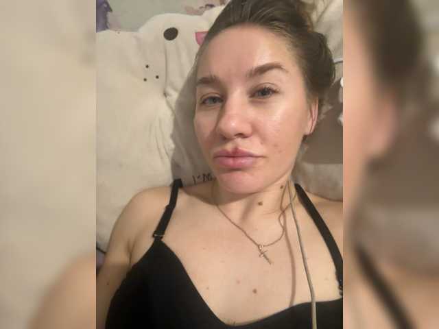 Valyshkaeeeee webcam