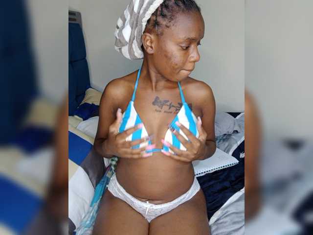 Gloriemelody live cam preview
