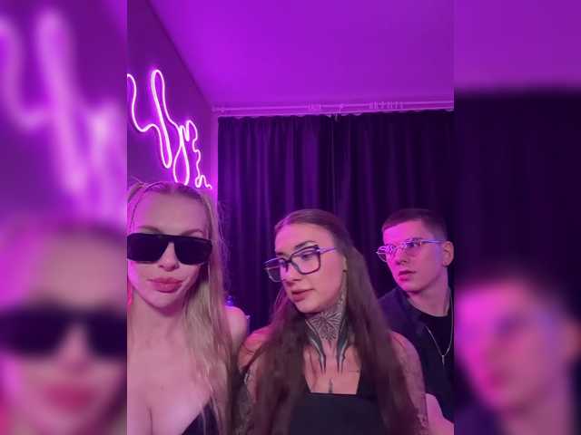 Ne_svyataya_troitsa live cam on BongaCams