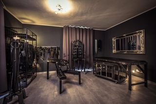 Studio/Equipment/Camera