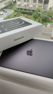 MacBook Pro 16 m4
