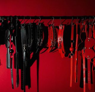 Give me BDSM SET