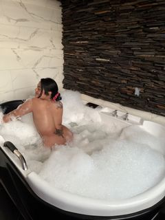 Spoil Me Like a Queen