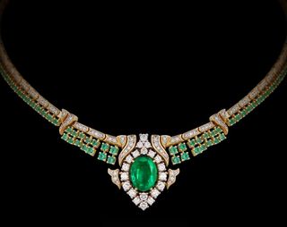 Necklace with Diamond!