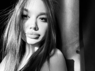 I want to support my lips