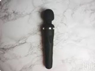 Domi - the Clit tamer