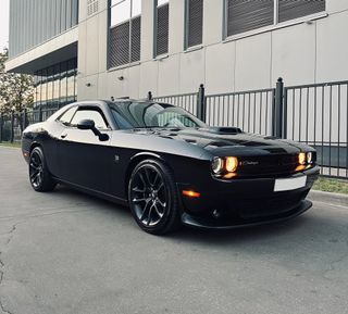 Dodge Challenger SRT