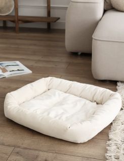 a bed for my cat :)