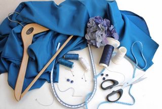 I want it!! I love sewing and cutting sooo much.....