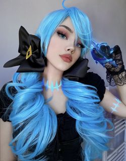 Gwen cosplay