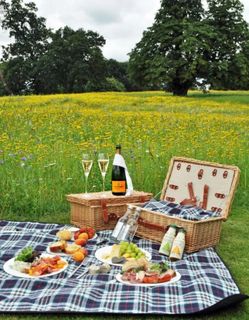 Провести хорошо выходные