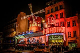 Moulin Rouge show