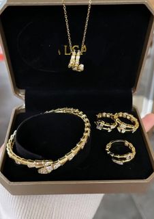 Gold set