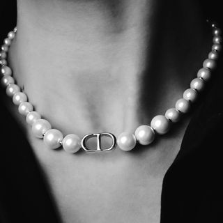 Dior pearlnecklace