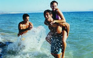 Looking for friends for a seaside holiday