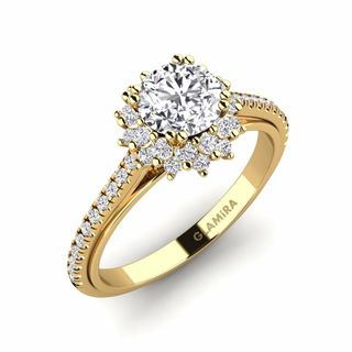 Wedding ring ?