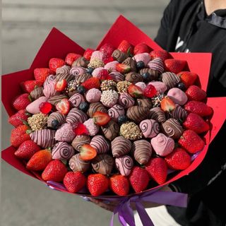 chocolate covered strawberries